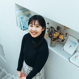 東 詩織
