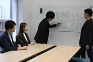 積極的に意見が飛び交う環境です！