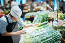 ただ、売るのではなく、ものの本質を伝えること。それが我々の使命です。