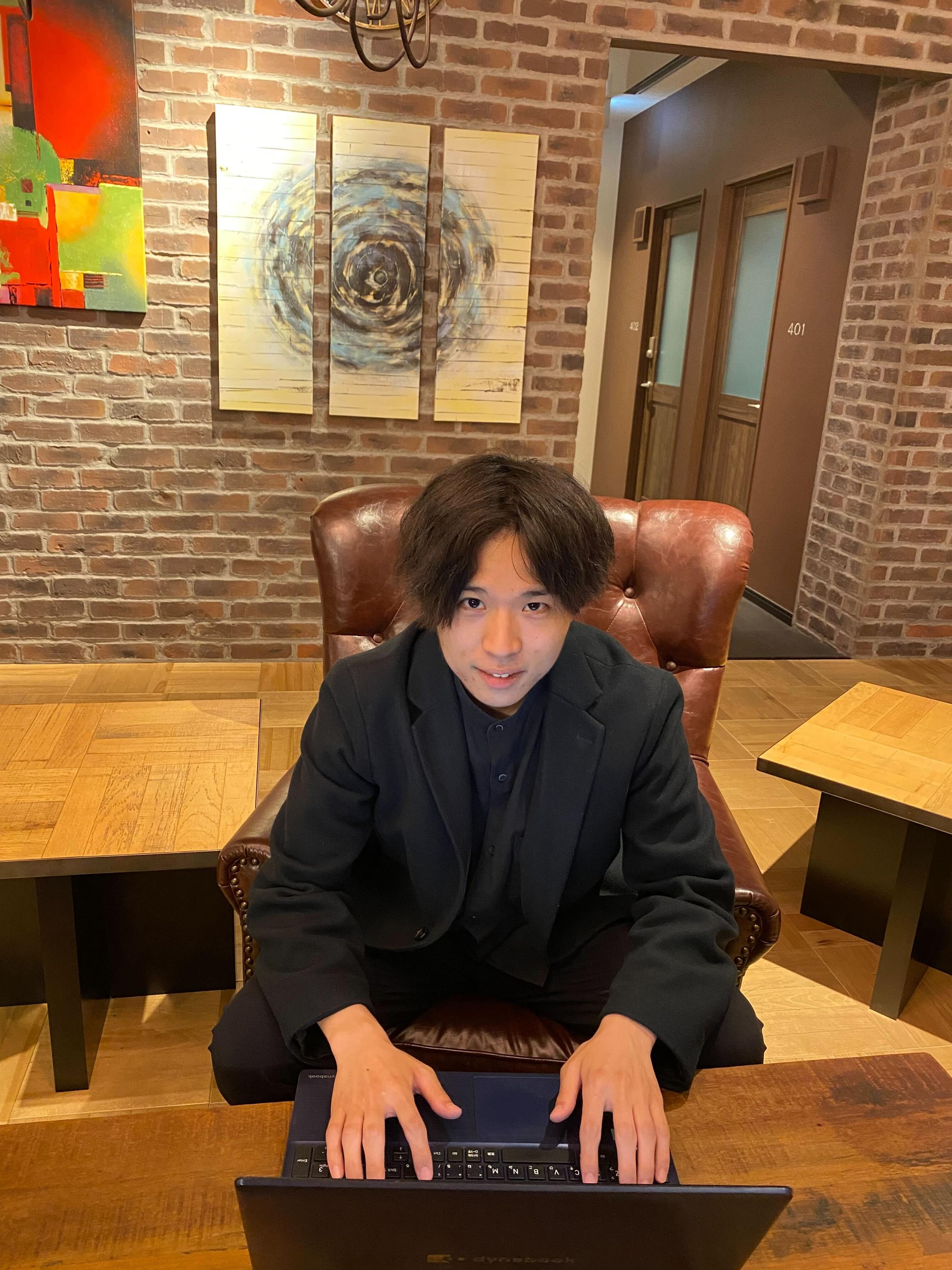 【社員自己紹介 vol.1】異業種からの転職。株式会社Vecesに入社するまでの経緯とは。