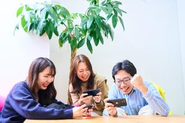 【エンタメ好きの仲間がたくさん】休憩時間は趣味の話しで盛り上がることも♪