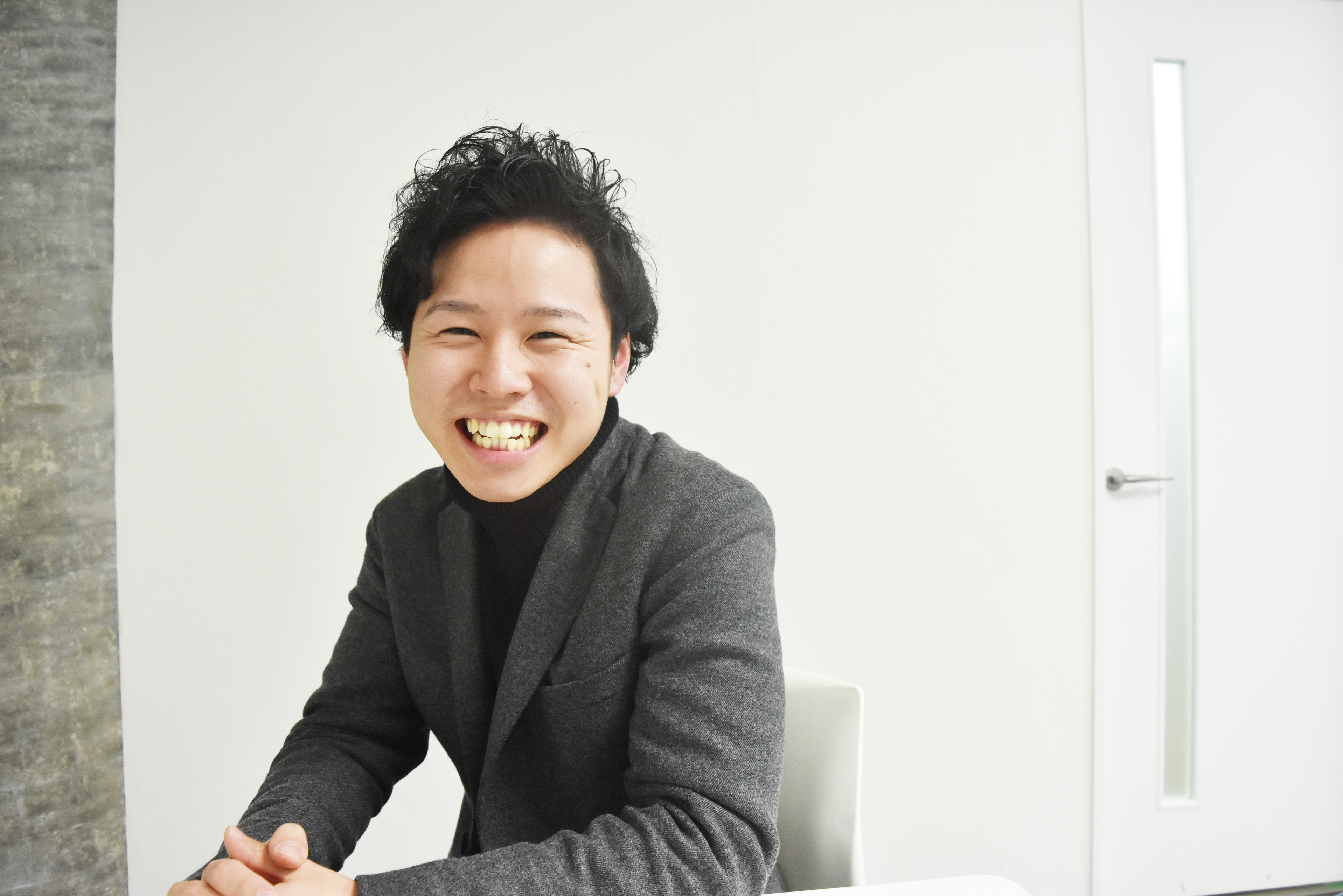 [ADEの活躍人_VOL.02]美容師という仕事を愛しすぎて美容師を辞めた男