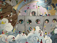 オフィスエントランスには、「多様性」をテーマにした大きなアートがあります