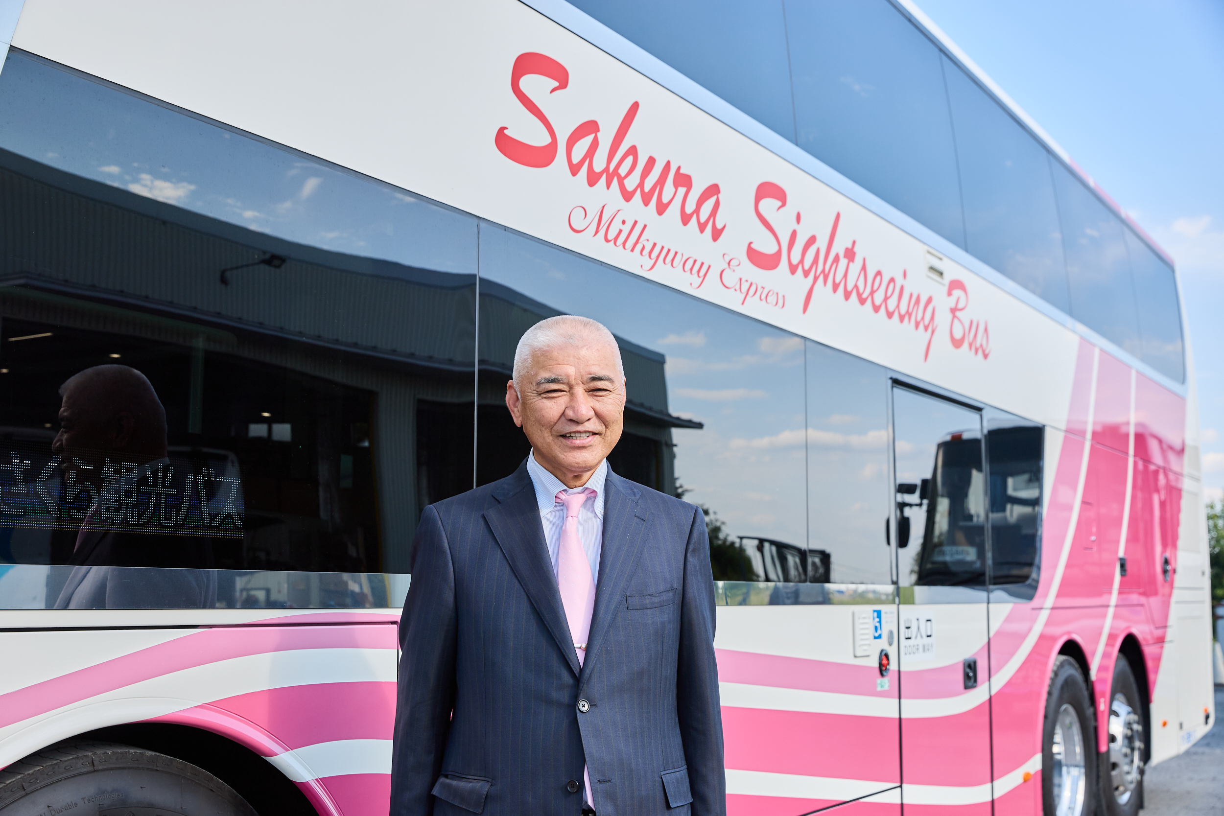 【さくら観光バスの社長が語る】「高速路線と企業送迎」の二枚看板。従業員からの評判を重視！プロドライバーの長時間拘束を軽減し、安定収入を実現する事業戦略