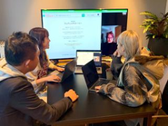 東京本社と大阪のメンバーを交えたチームのMTG風景。リモートワーク率の高い部署が多いですが、コミュニケーションは取りやすい環境です。