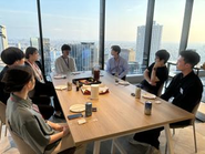 現場社員との懇親会の様子
