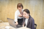 【LULL Tech Academy】社員の殆どがゼロからのスタート。パソコンを触ったことがない先輩もいます！そんな彼らも今では大手クライアント様のプロジェクト参加や受託案件、自社コンテンツ作成などに携わっています。