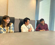 フラット型の組織だから、全員が事業に対して、お客様に対してしっかり向き合い、改善していける環境です。