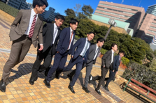 会社員ではなく起業家を育成する会社！