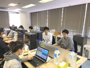 名古屋本社の社内の様子です。