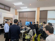 パートナー企業との技術交流会の様子。