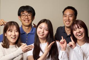 理想の社会を創るために集った仲間と力を合わせて仕事を行っています