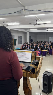 インド、マニプール州の介護系大学でのセミナー。