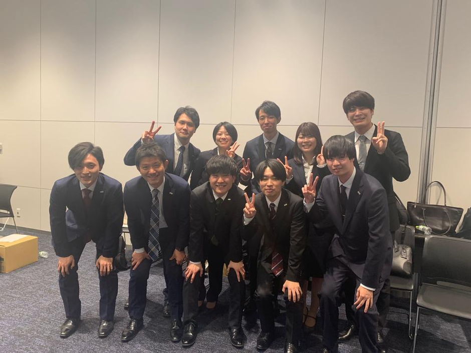 新入社員研修】「自己紹介 井上さんに まかせんしゃい！」 | 株式会社