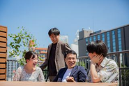 屋上のテラスでリフレッシュすることもできます！