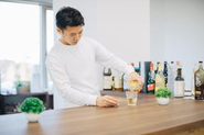 本社7階には、交流の場としてBarカウンターを設置しています。