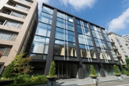 半蔵門にある本社ビルです