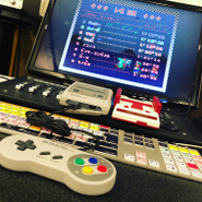 遊びゴコロを忘れないように社内にはファミコンミニ、スーファミミニは完備！