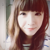 李依潔