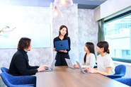 他部署のメンバーとも連携を取りながら業務を進めます