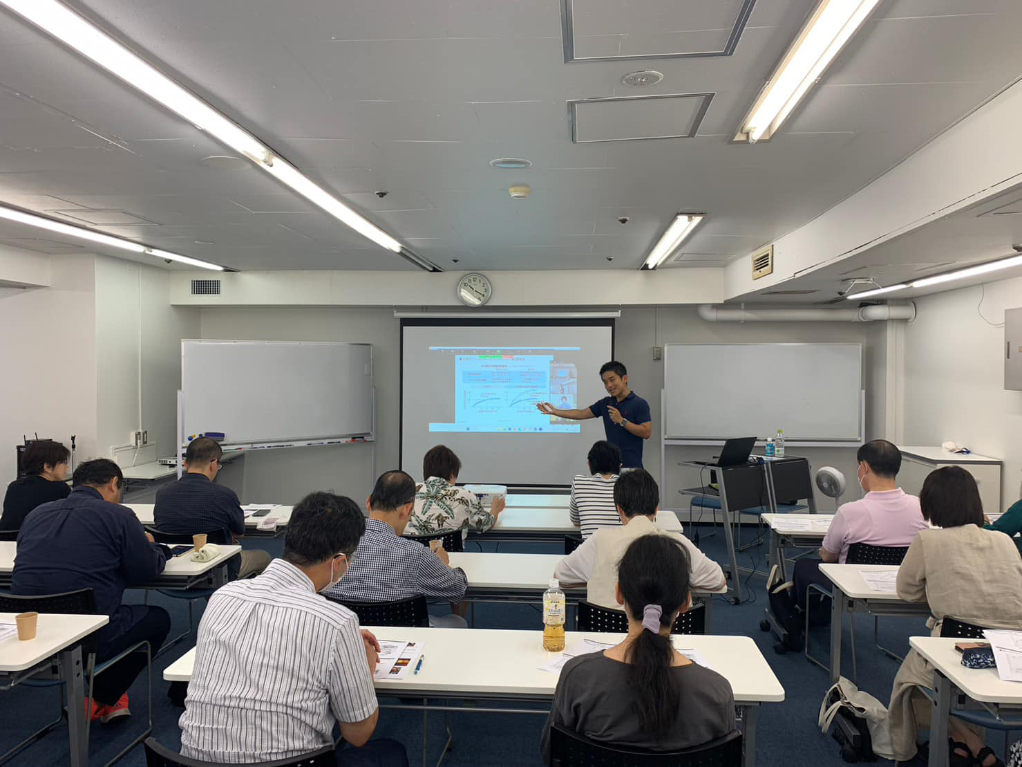 安藤はどうしてセミナー講師・金融教育に力を入れているのか？（自分史より）