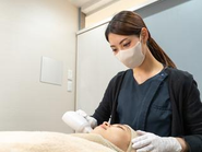 ドクターやナースを中心にした医療チームによる美容医療サービスを提供