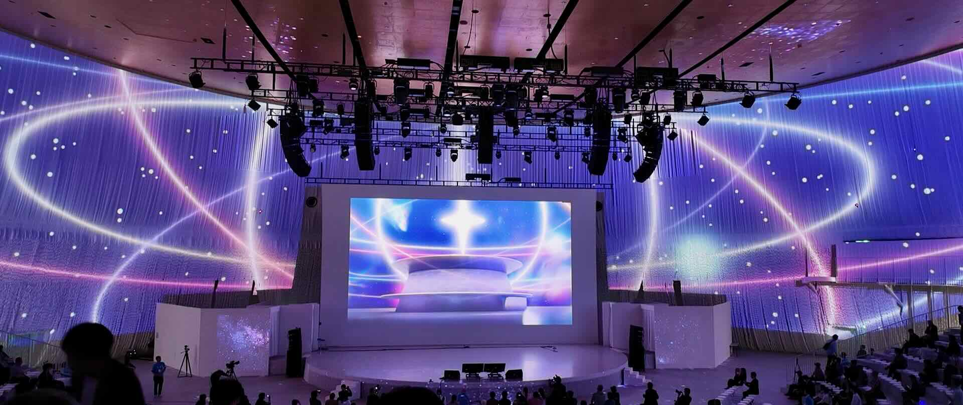 【制作実績】大阪万博「XNAMBAミュージックフェス」Vtuberステージの映像演出をサポートしました！