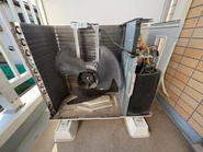 故障の原因をつきとめるため分解作業も行います