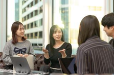 あなたの発想が次のブームに！SNSディレクター志望者、挑戦を歓迎します！