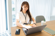 あなたの企画でSNSインフルエンサーをスターに！提案営業職募集！