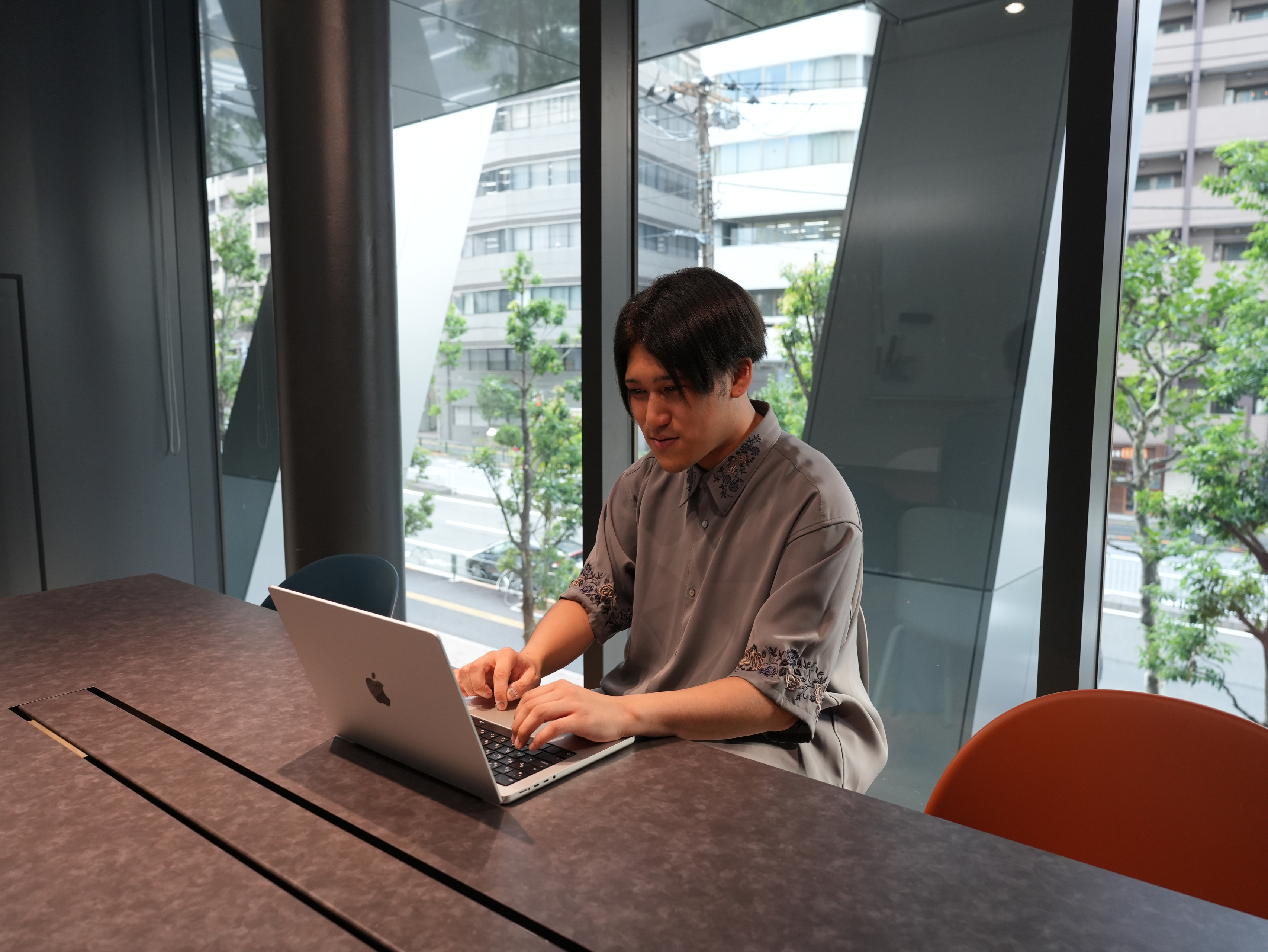 【PMインタビュー】数字だけじゃない。クライアントと仲間を成長させるSNSマーケPMの仕事