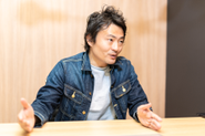 代表の小島です。小島は約10年、この業界で経験を積んでおります。業界の負を解決すべくこだわりを創業しております。