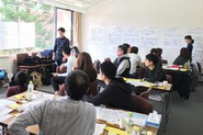 半期ごとに全社員が集まる総会を開催しています。会社・部門方針はもちろんですが、個々人のやりたいこと・目標も議論しながら考えています！（この時はOKRの設定がテーマ）