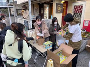 地域のこども食堂へ積極的に関与する事で、今のこども事情のサーベイを行なっています。全国７箇所の子ども食堂へ毎月お米を送っています。