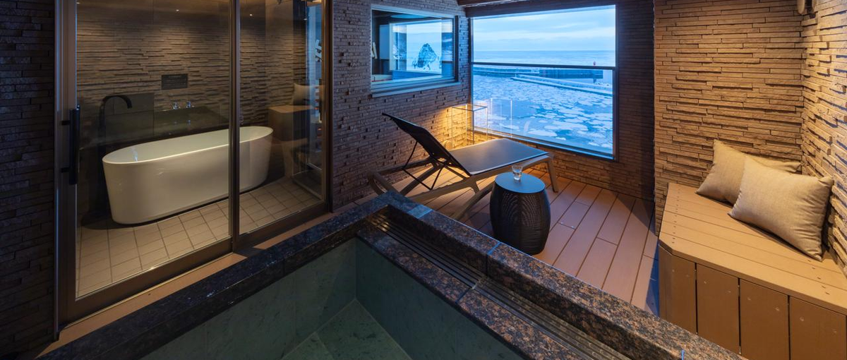 0から、知床の未来をつくるホテル運営へ。あなたの笑顔が地域を輝かせる。