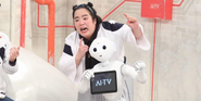 芸人さん達との掛け合いをする機会も多いです。
