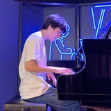 山本 隼輔