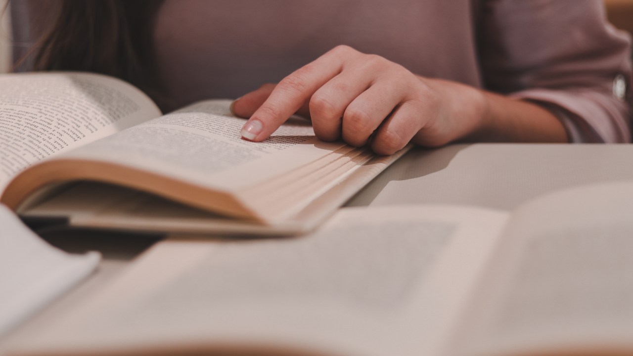 セールス部のおすすめ本📕紹介します！！