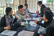 地域の人と、古民家で打ち合わせをすることもあります。