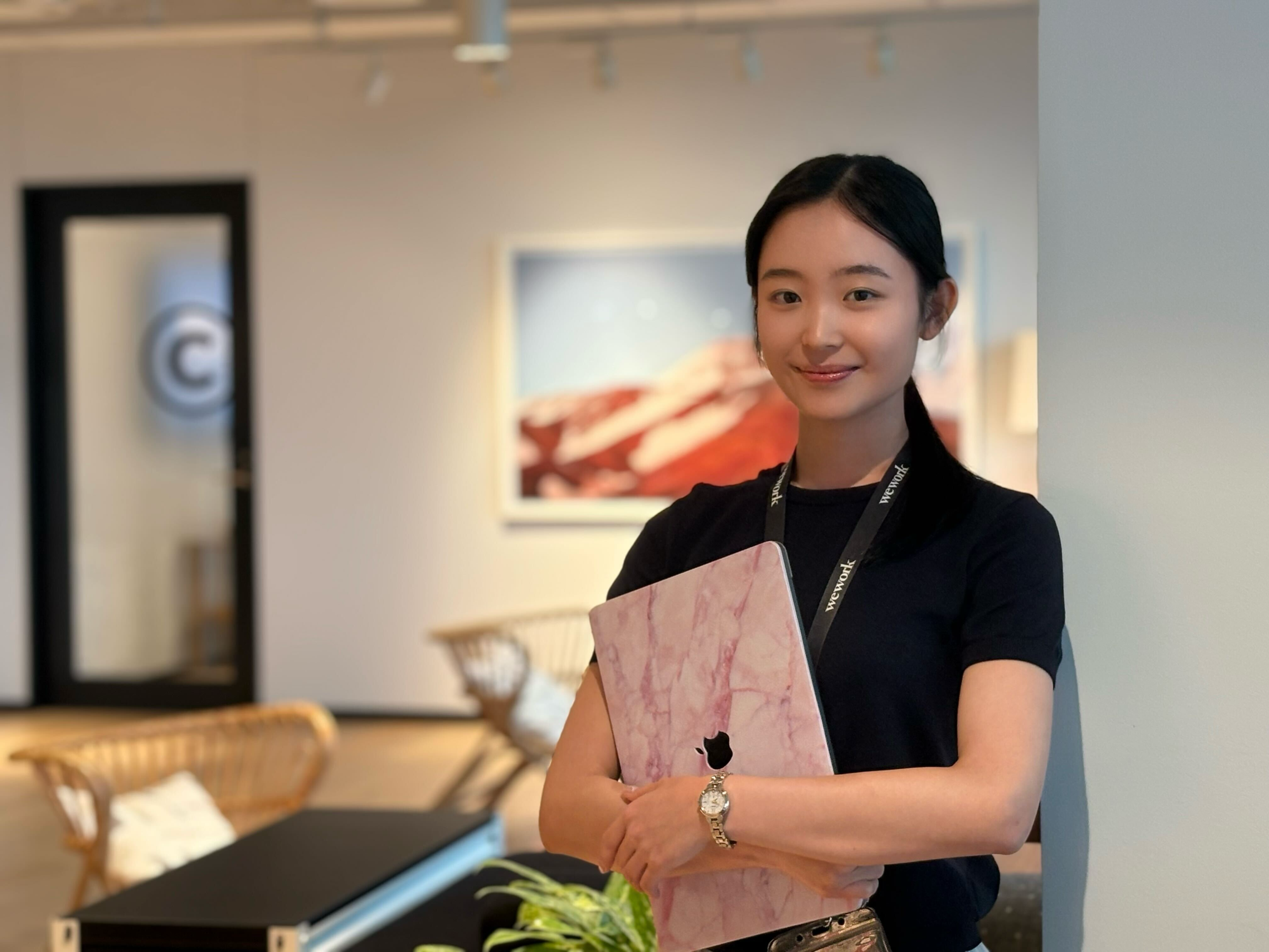 「ポジティブに楽しめる人でありたい」社会人2年目・24新卒インタビュー