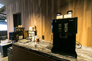 コーヒーやソフトドリンク自販機が無料です！