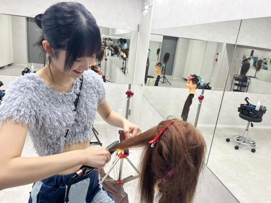 アカデミーデビュー報告】2024年4月入社・新卒アシスタント8名が約半年